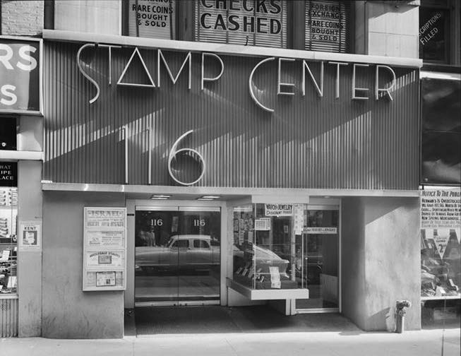 Photograph of 116 Nassau Street in 1954 — Siegel Auction Galleries